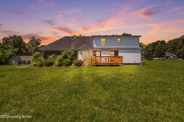 359 S Peak Ave, Shepherdsville, KY 40165