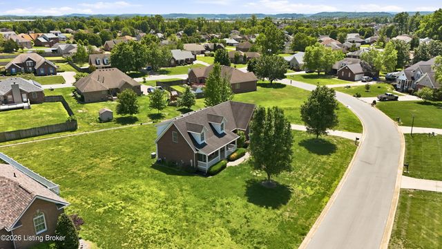359 S Peak Ave, Shepherdsville, KY 40165