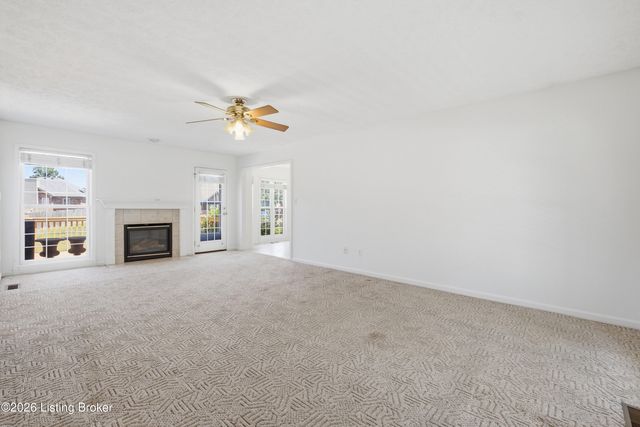 359 S Peak Ave, Shepherdsville, KY 40165