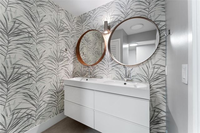 55 Ocean Lane Dr 1031, Key Biscayne, FL 33149