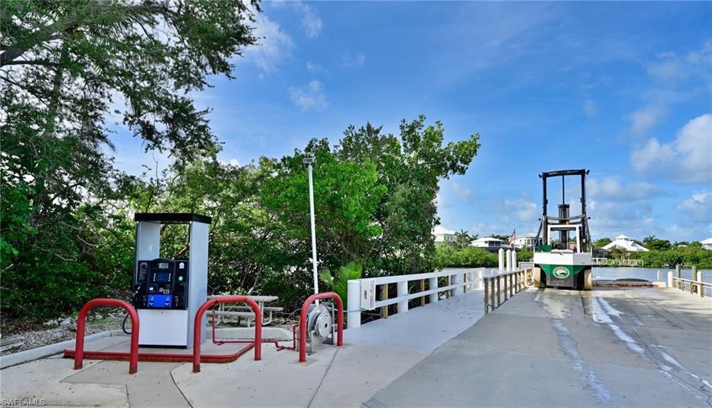 5025 Bonita Beach RD SW, BONITA SPRINGS, FL 34134 — photo 3