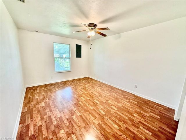 36 Heath Aster LN, Lehigh Acres, FL 33936