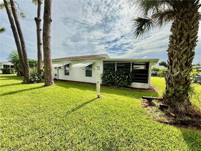 36 Heath Aster LN, Lehigh Acres, FL 33936