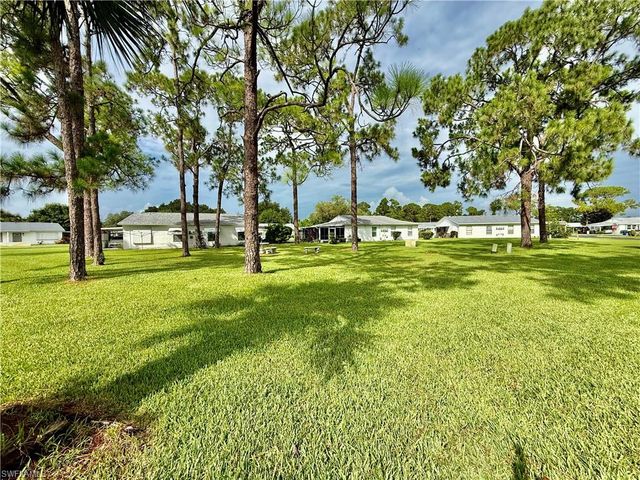 36 Heath Aster LN, Lehigh Acres, FL 33936