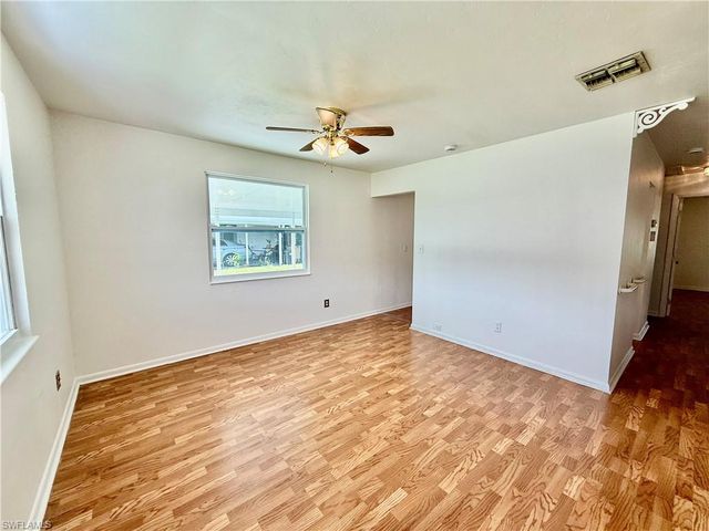36 Heath Aster LN, Lehigh Acres, FL 33936