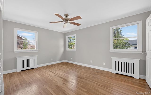 9 Eldridge Place, Glen Cove, NY 11542