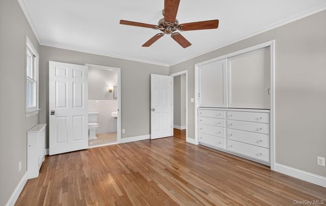 9 Eldridge Place, Glen Cove, NY 11542