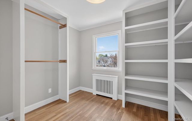 9 Eldridge Place, Glen Cove, NY 11542