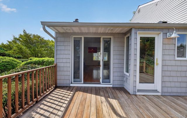 9 Eldridge Place, Glen Cove, NY 11542