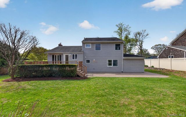 9 Eldridge Place, Glen Cove, NY 11542