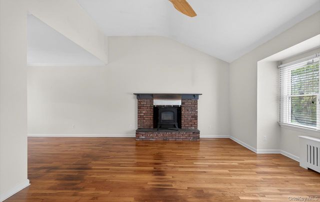 9 Eldridge Place, Glen Cove, NY 11542