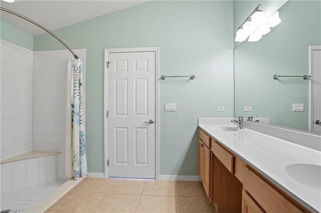 2427 Woodbourne PL, Cape Coral, FL 33991