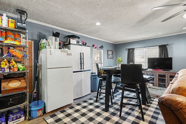 2919 NW 23rd Street, Fort Worth, TX 76106