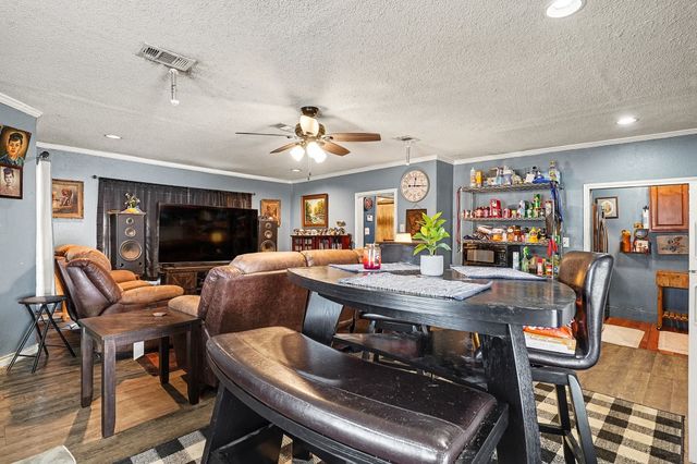 2919 NW 23rd Street, Fort Worth, TX 76106