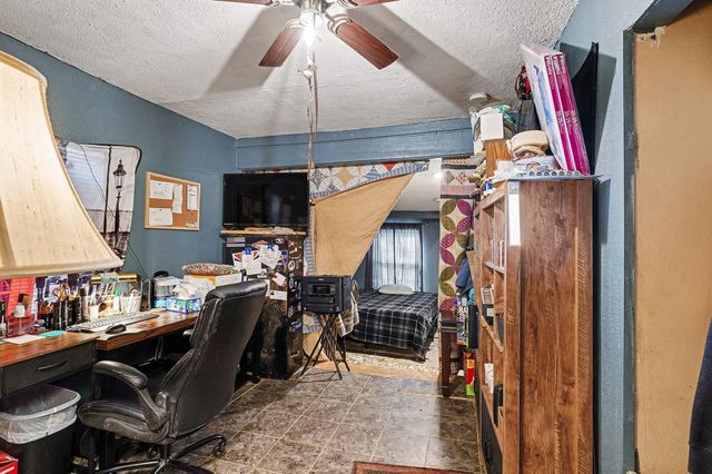 2919 NW 23rd Street, Fort Worth, TX 76106