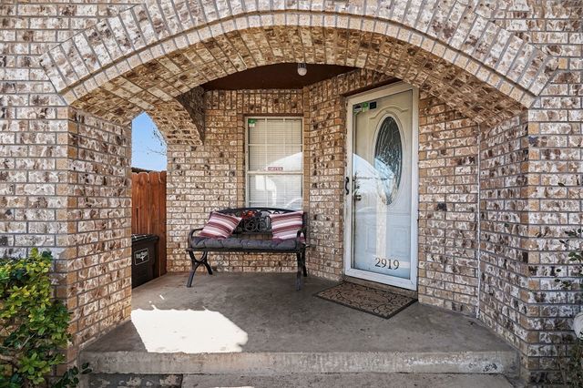 2919 NW 23rd Street, Fort Worth, TX 76106