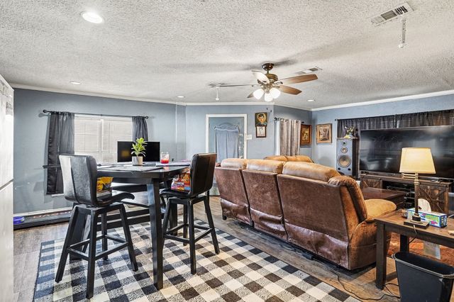 2919 NW 23rd Street, Fort Worth, TX 76106