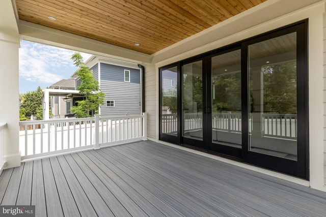 9512 FOREST RD, Bethesda, MD 20814