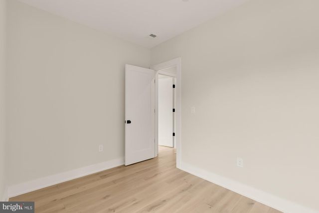 9512 FOREST RD, Bethesda, MD 20814