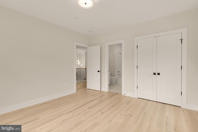 9512 FOREST RD, Bethesda, MD 20814
