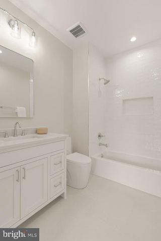 9512 FOREST RD, Bethesda, MD 20814