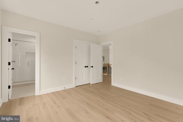 9512 FOREST RD, Bethesda, MD 20814