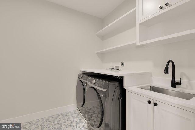 9512 FOREST RD, Bethesda, MD 20814
