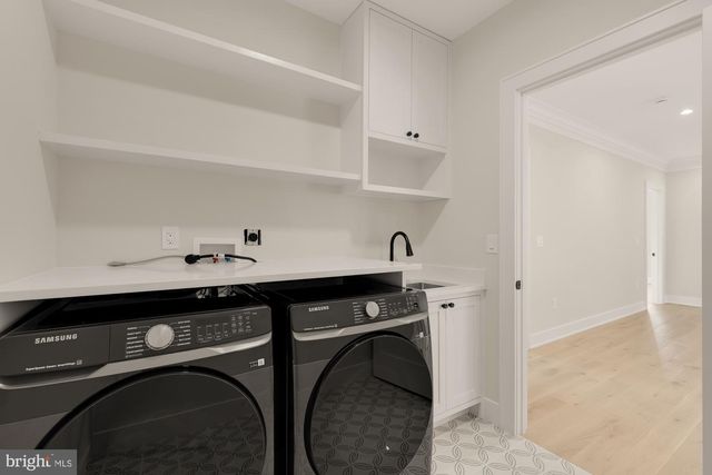 9512 FOREST RD, Bethesda, MD 20814