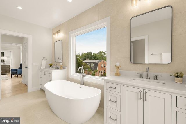 9512 FOREST RD, Bethesda, MD 20814