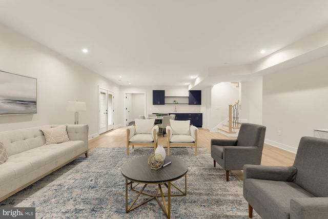 9512 FOREST RD, Bethesda, MD 20814