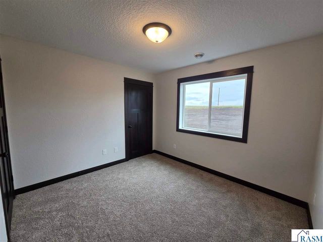 321 Falcon Run, Eagle Lake, MN 56024