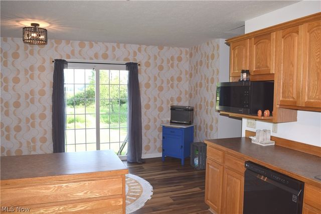 4777 Waterloo Road, Atwater, OH 44201