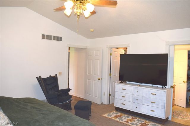 4777 Waterloo Road, Atwater, OH 44201