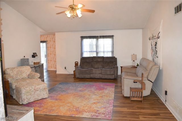 4777 Waterloo Road, Atwater, OH 44201