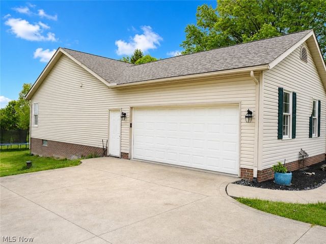 4777 Waterloo Road, Atwater, OH 44201