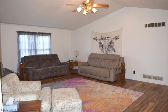 4777 Waterloo Road, Atwater, OH 44201