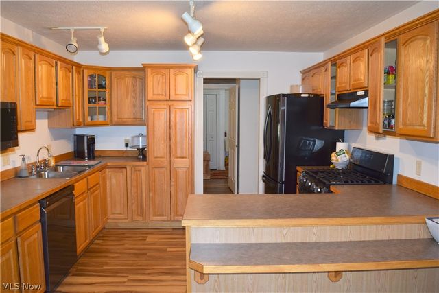 4777 Waterloo Road, Atwater, OH 44201