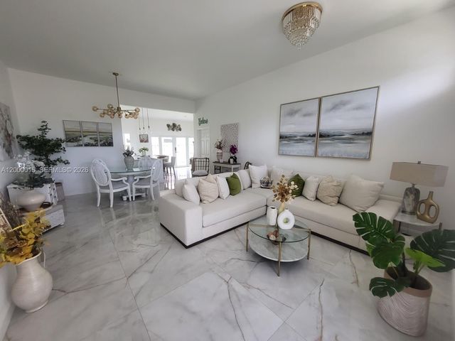 15359 SW 43rd Ln, Miami, FL 33185