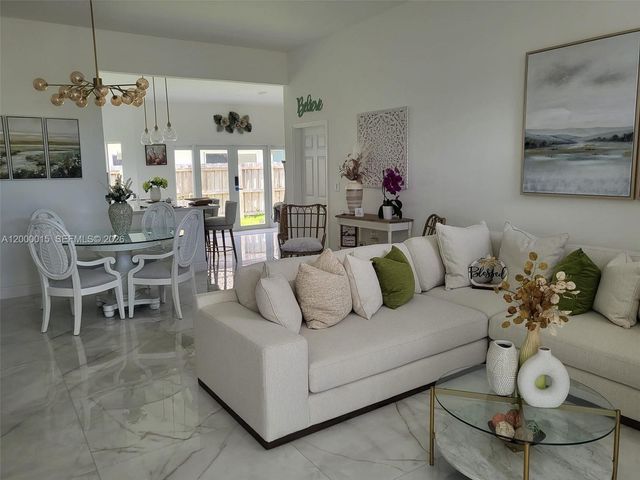 15359 SW 43rd Ln, Miami, FL 33185