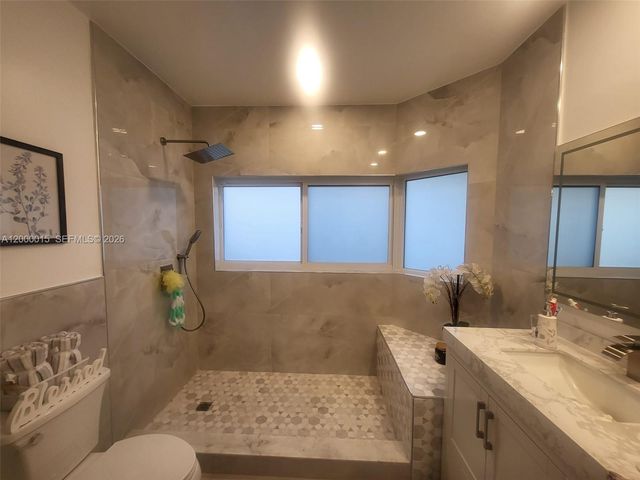 15359 SW 43rd Ln, Miami, FL 33185