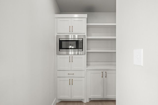 9425 County Road 5300, Shallowater, TX 79363