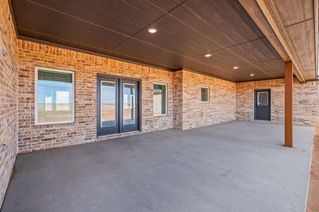 9425 County Road 5300, Shallowater, TX 79363