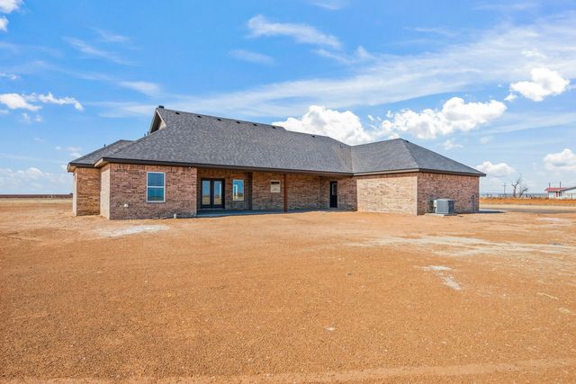 9425 County Road 5300, Shallowater, TX 79363