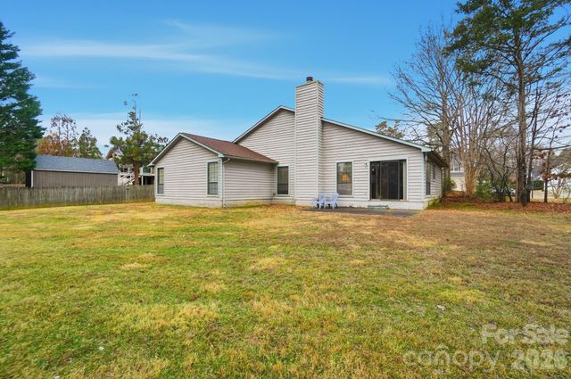 11209 Snapfinger Drive, Charlotte, NC 28277