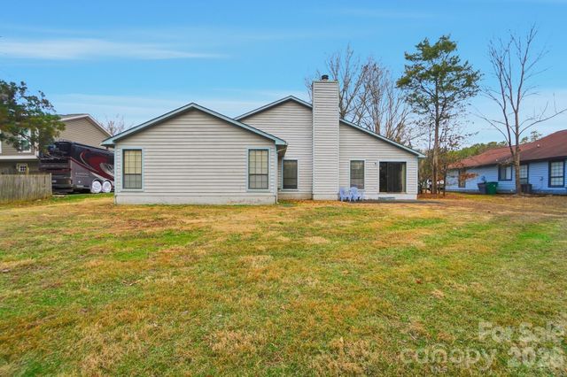 11209 Snapfinger Drive, Charlotte, NC 28277