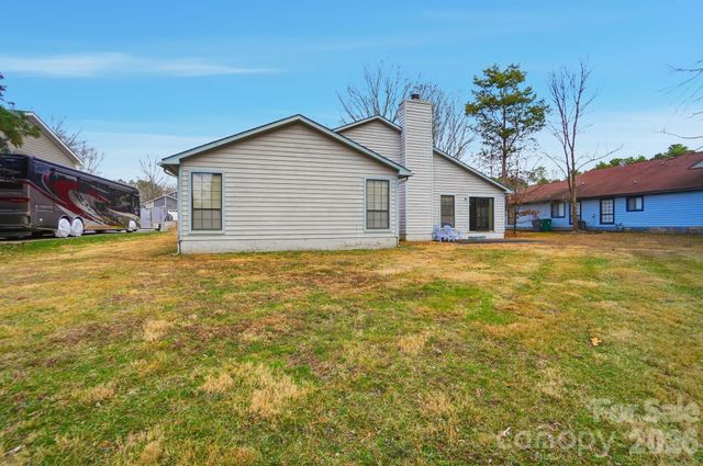 11209 Snapfinger Drive, Charlotte, NC 28277