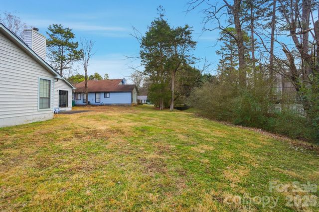 11209 Snapfinger Drive, Charlotte, NC 28277