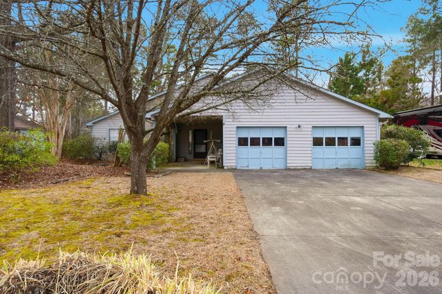 11209 Snapfinger Drive, Charlotte, NC 28277