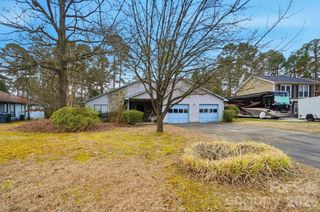 11209 Snapfinger Drive, Charlotte, NC 28277