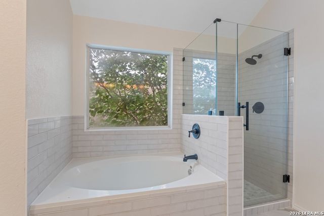 3445 WHISPER BLF, Schertz, TX 78108